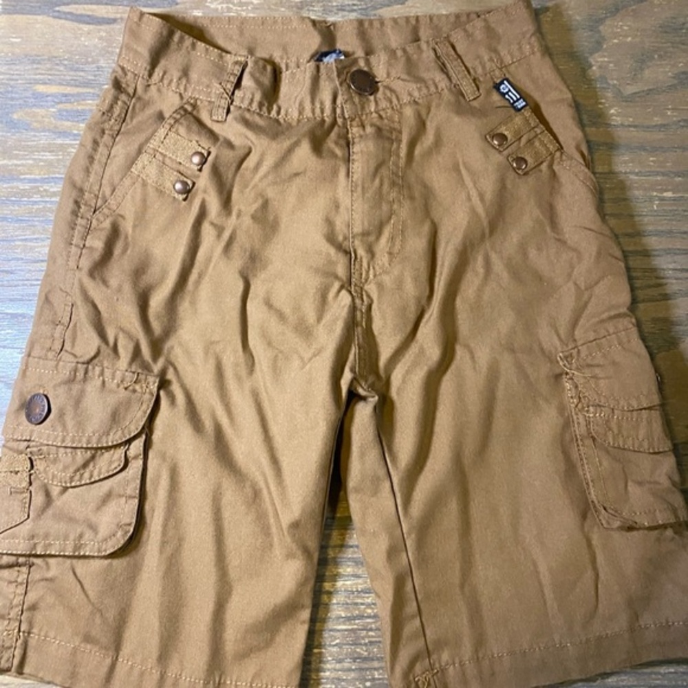 Boys size 5 Phat Farm shorts